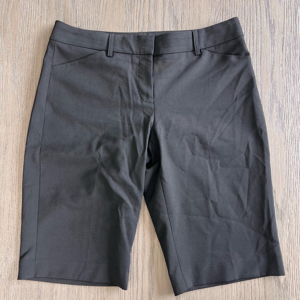 Women’s express Bermuda shorts editor style size 6